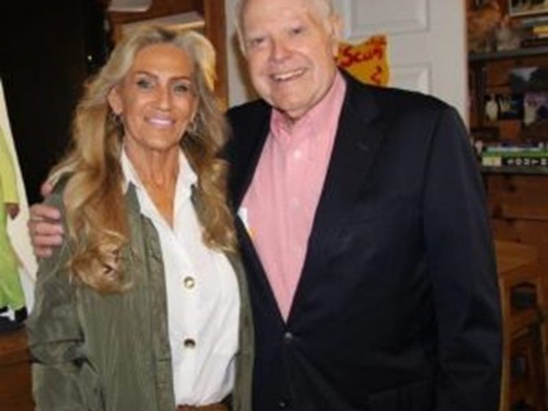 Mover & Shaker Joe McCutchen joins Victoria’s Voice Grit & Grace with new Political Insights