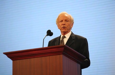 Former Senator Joe Lieberman Dies at 82 - The Newscasters